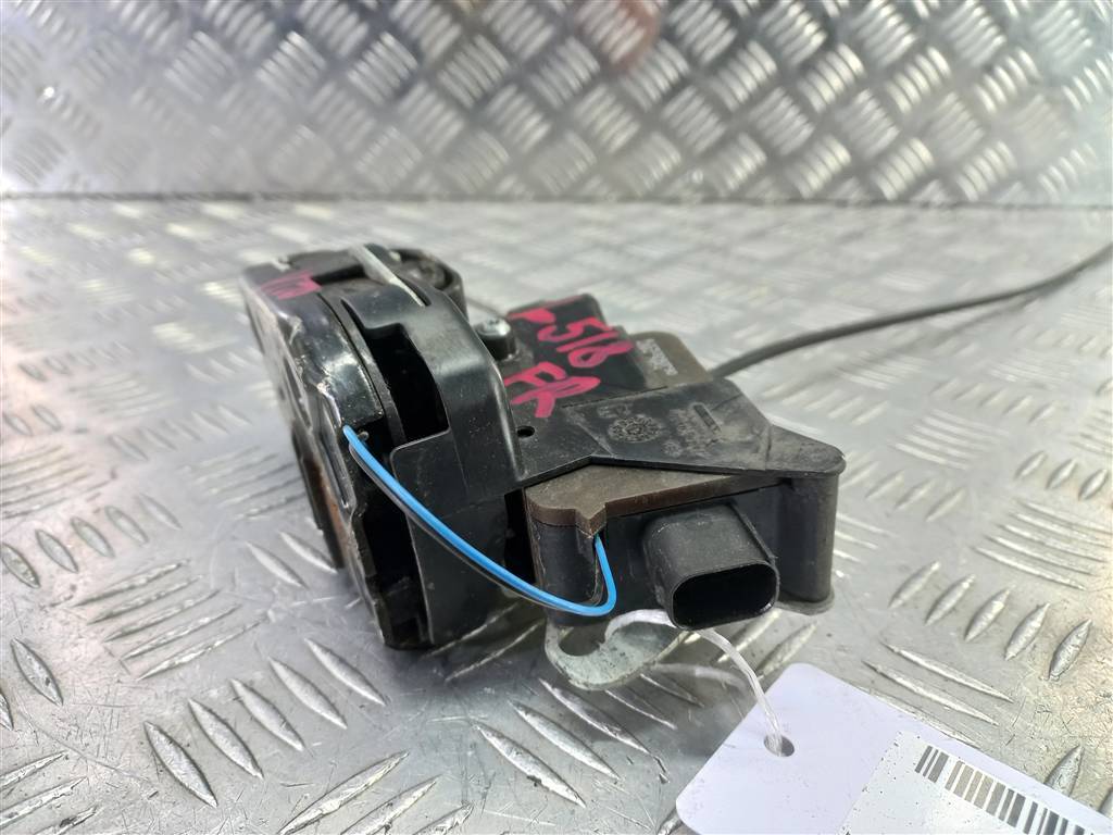 замок двери MERCEDES-BENZ Vito  A6397202735, 4430 рублей, Москва