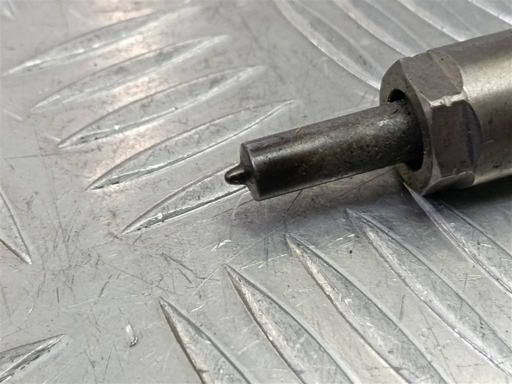 форсунка топливная Renault Kangoo  166008399R, 4770 рублей, Москва