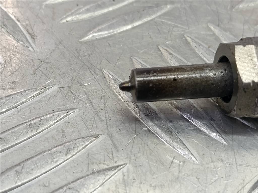 форсунка топливная Renault Kangoo  166008399R, 4770 рублей, Москва