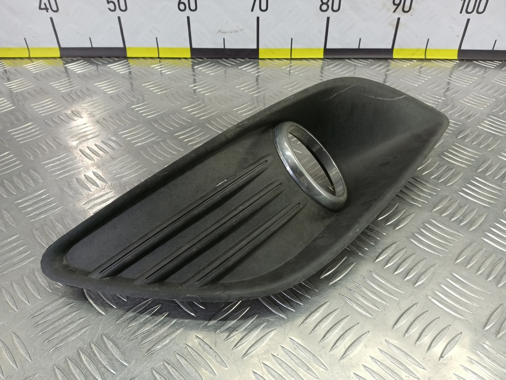 накладка бампера переднего FORD Focus  1528561, 860 рублей, Москва