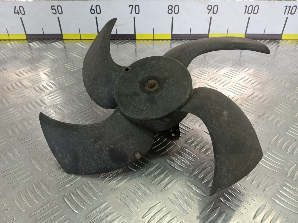 моторчик вентилятора MITSUBISHI CARISMA  MR355468, 1090 рублей, Москва