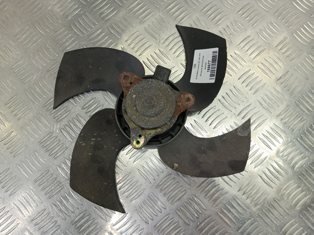 моторчик вентилятора MITSUBISHI CARISMA  MR355468, 1090 рублей, Москва