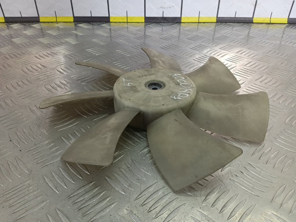 крыльчатка вентилятора HONDA Accord 2.4 AT (190 л.с.)Accord  VII (2002—2006) Седан 38611RBB003, 1090 рублей, Москва