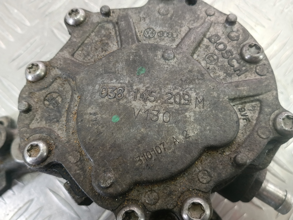 насос вакуумный Volkswagen Caddy  038145209M, 16500 рублей, Москва