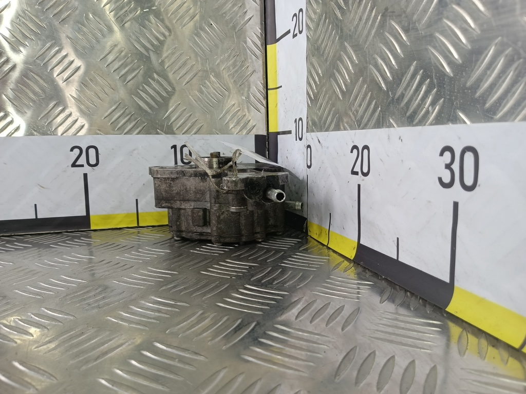 насос вакуумный Volkswagen Caddy  038145209M, 16500 рублей, Москва