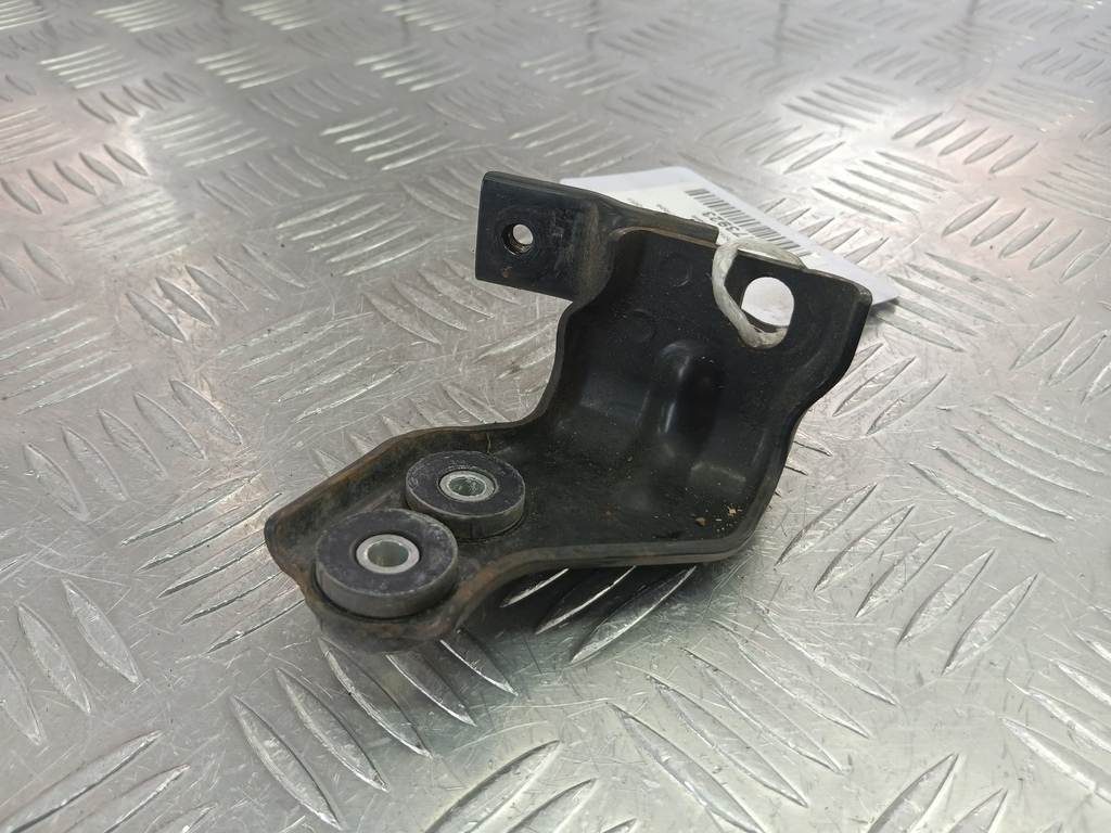 кронштейн коллектора HONDA Accord 2.0 AT (156 л.с.)Accord  VIII (2007—2011) Седан 17132RSAG00, 520 рублей, Москва