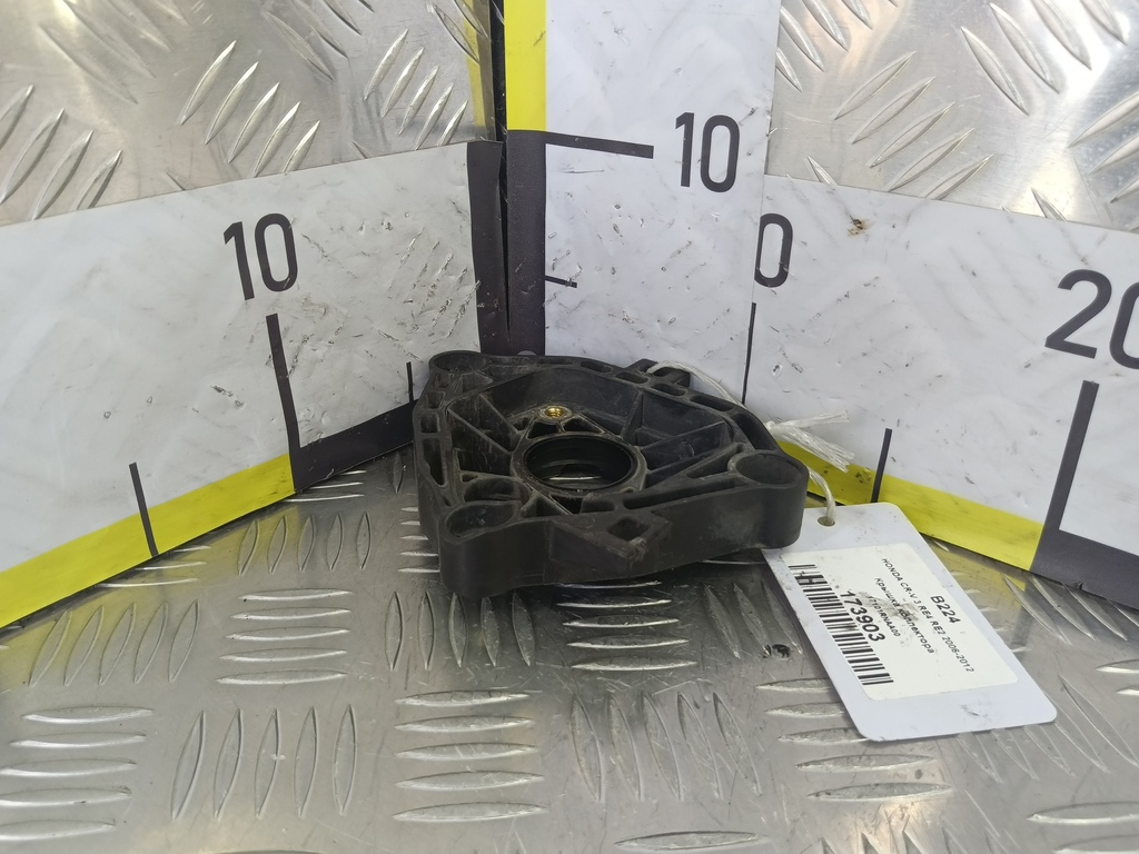 крышка коллектора HONDA CR-V 2.0 AT (150 л.с.)CR-V  III (2006—2009) Внедорожник 17101RNAA00, 520 рублей, Москва