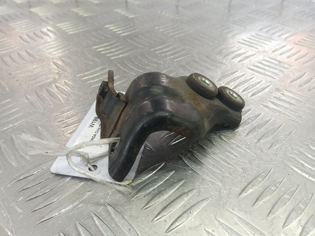 кронштейн коллектора HONDA Civic 1.8 MT (140 л.с.)Civic  VIII (2005—2009) Хетчбэк 17132RSAG00, 520 рублей, Москва