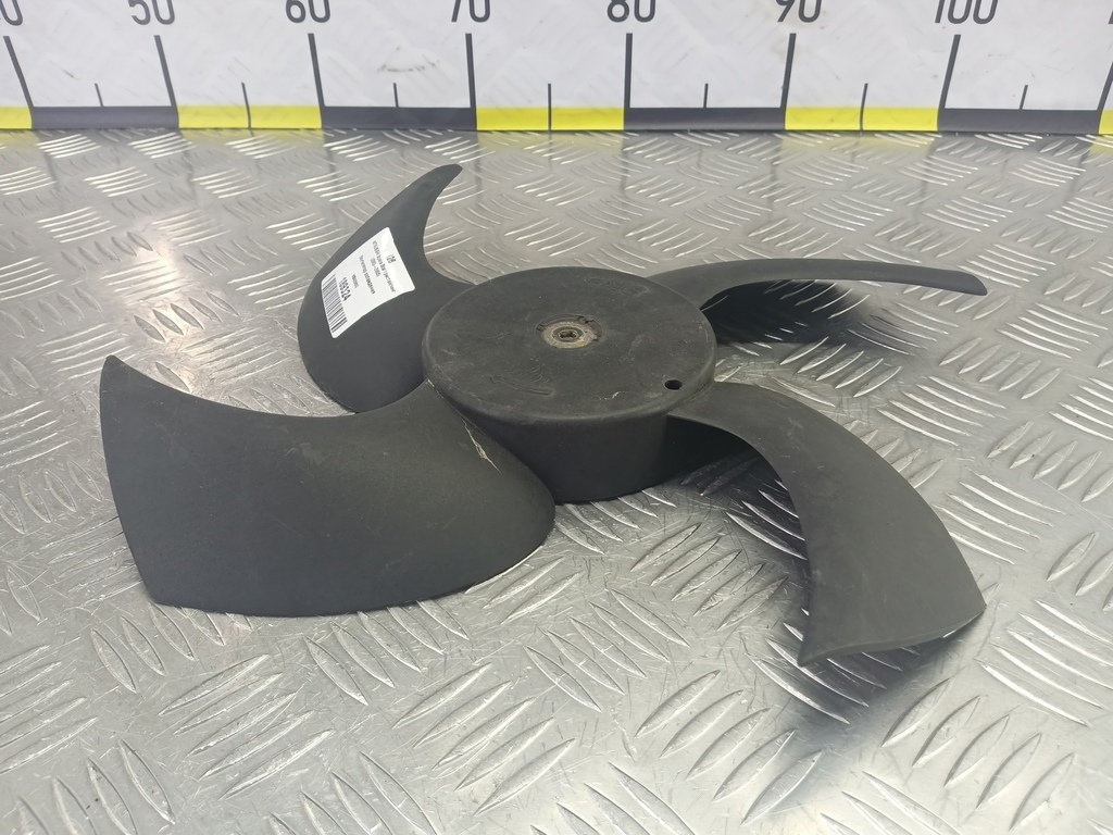 крыльчатка вентилятора MITSUBISHI Space Star  MB925652, 520 рублей, Москва