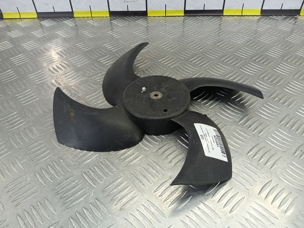 крыльчатка вентилятора MITSUBISHI Space Star  MB925652, 520 рублей, Москва