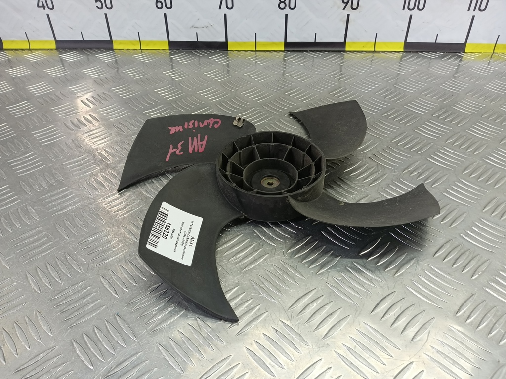 крыльчатка вентилятора MITSUBISHI CARISMA  MB925652, 520 рублей, Москва