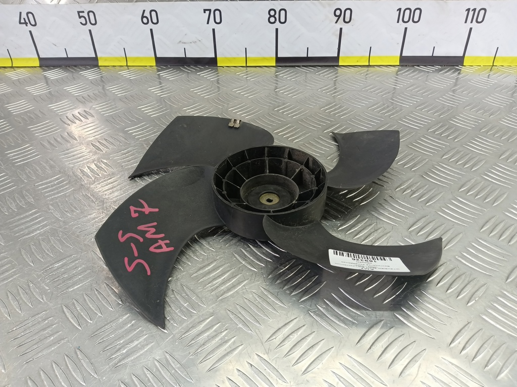 крыльчатка вентилятора MITSUBISHI Space Star  MB925652, 520 рублей, Москва