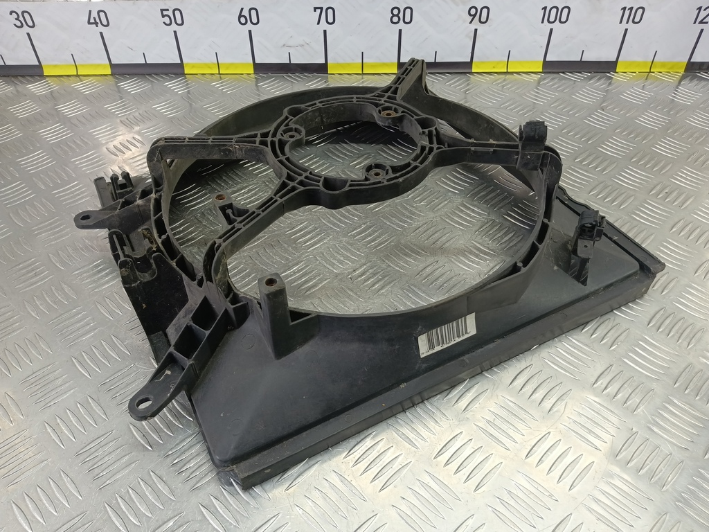 диффузор вентилятора (кожух) MITSUBISHI CARISMA  MR340870, 1090 рублей, Москва