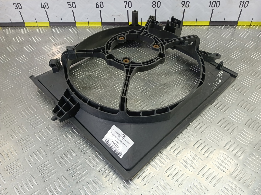 диффузор вентилятора (кожух) MITSUBISHI Space Star  MR340870, 1090 рублей, Москва