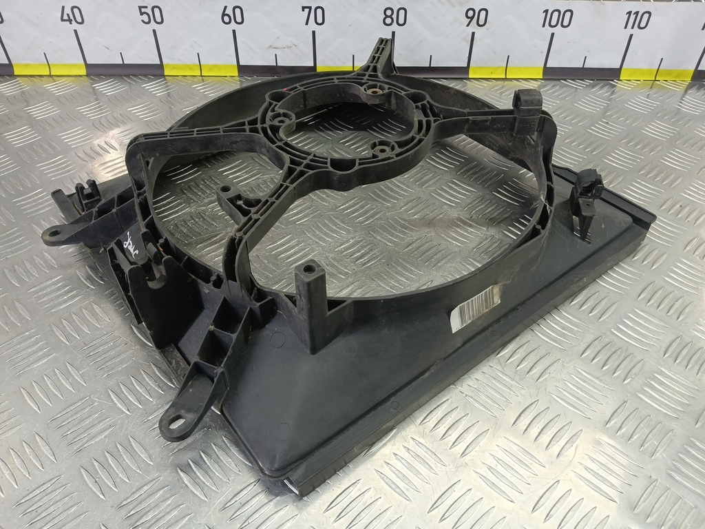 диффузор вентилятора (кожух) MITSUBISHI Space Star  MR340870, 1090 рублей, Москва