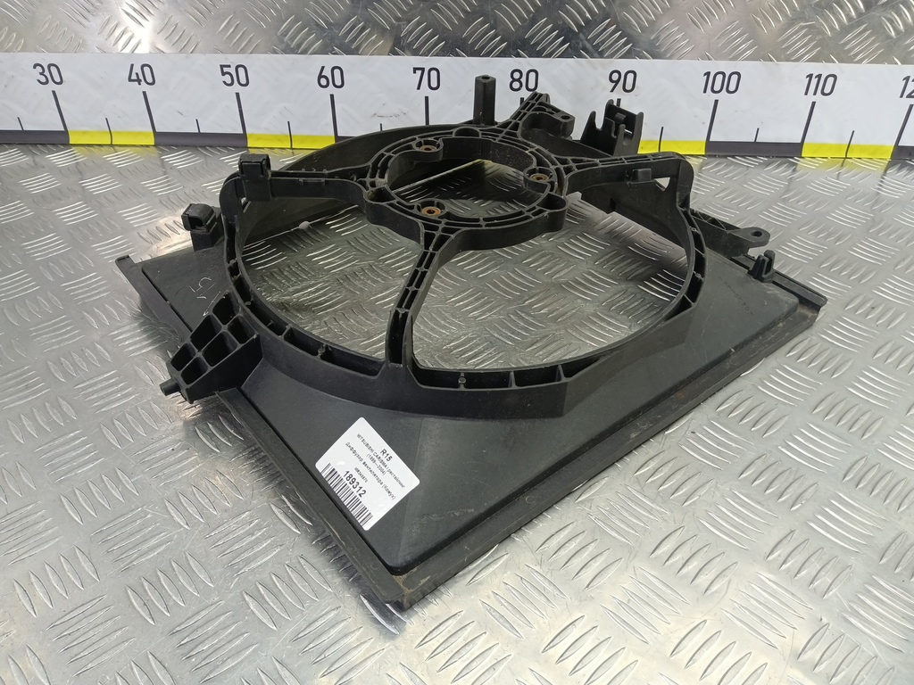 диффузор вентилятора (кожух) MITSUBISHI CARISMA  MR340870, 1090 рублей, Москва