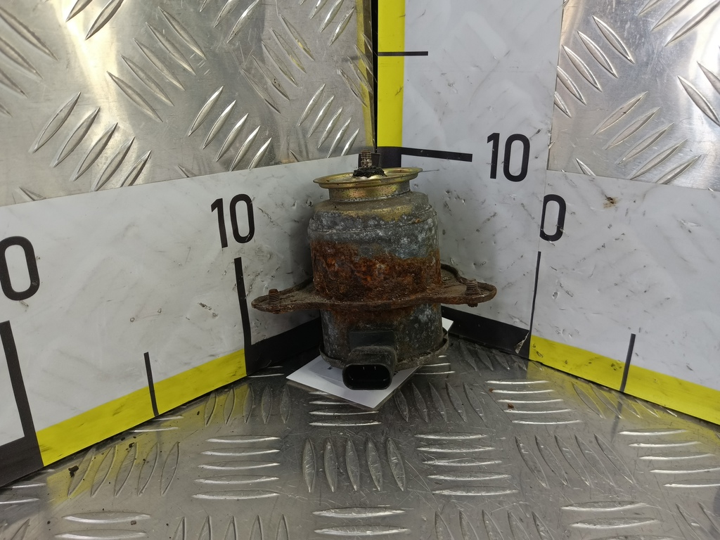 моторчик вентилятора MITSUBISHI CARISMA  MR355468, 1090 рублей, Москва