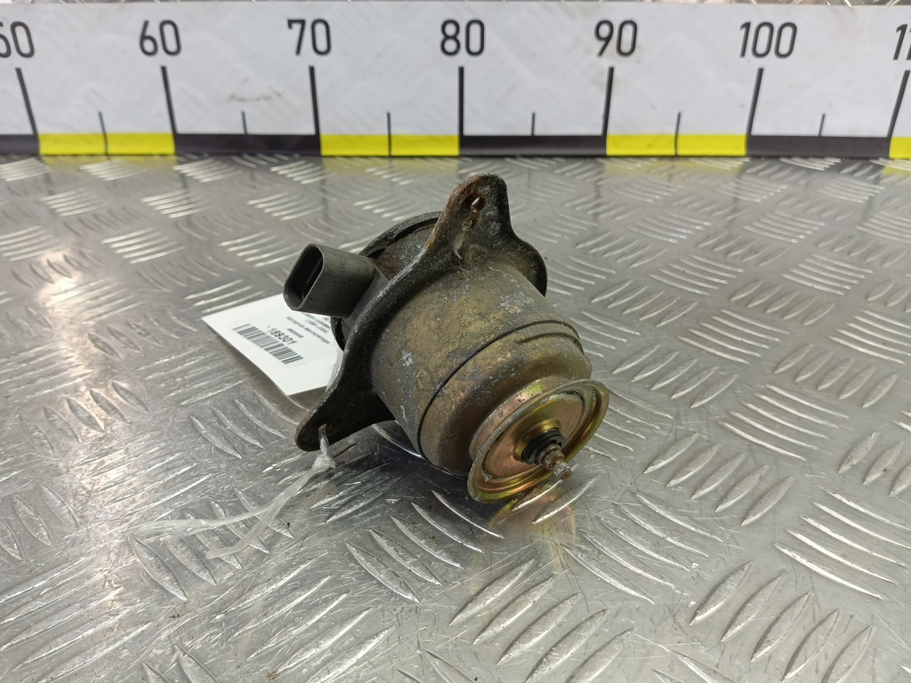 моторчик вентилятора MITSUBISHI CARISMA  MR355468, 1090 рублей, Москва