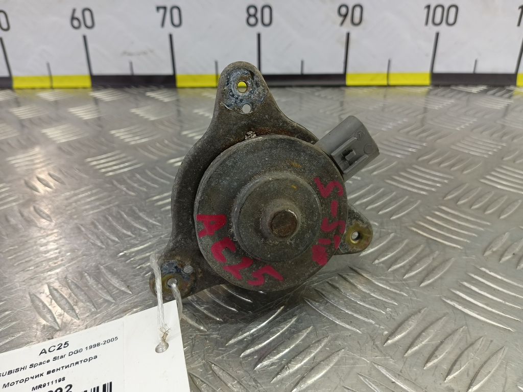 моторчик вентилятора MITSUBISHI Space Star  MR911198, 1090 рублей, Москва