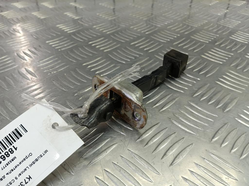 ограничитель двери MITSUBISHI LANCER  MR526777, 860 рублей, Москва