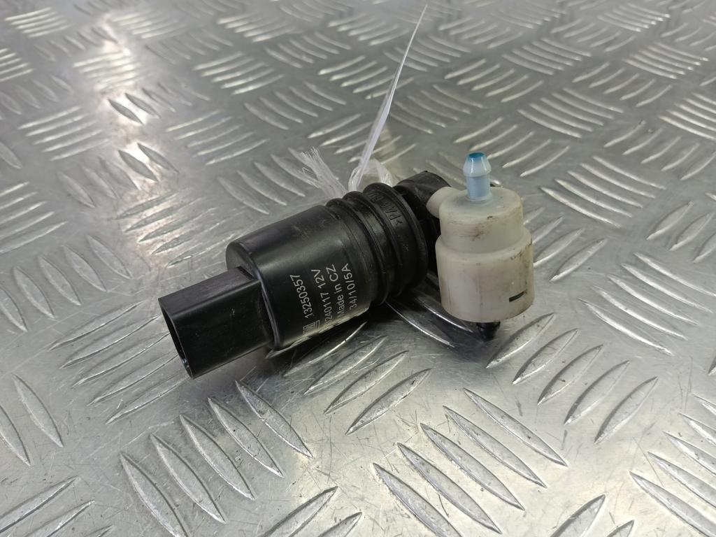 насос омывателя (моторчик) CHEVROLET  ORLANDO 1.8 AT (141 л.с.)Orlando  I (2010—2018) Минивэн 13250357, 750 рублей, Москва