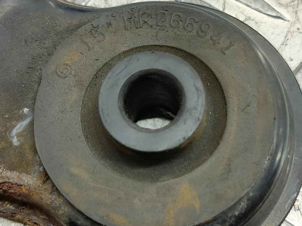 кронштейн радиатора MITSUBISHI LANCER  MR464628, 520 рублей, Москва