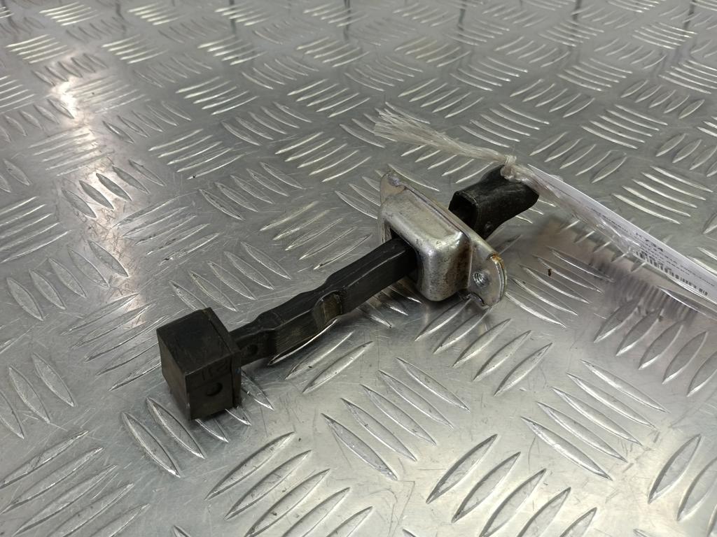 ограничитель двери MITSUBISHI LANCER  MR526777, 860 рублей, Москва