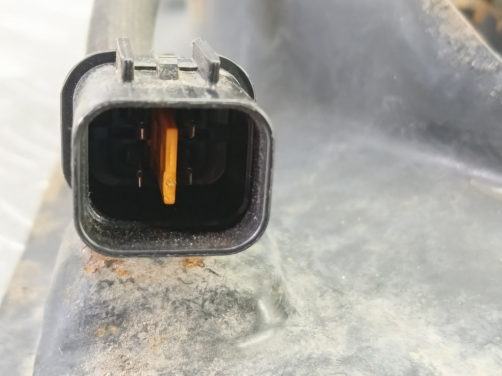 вентилятор кондиционера MITSUBISHI Space Star  MR460785, 860 рублей, Москва