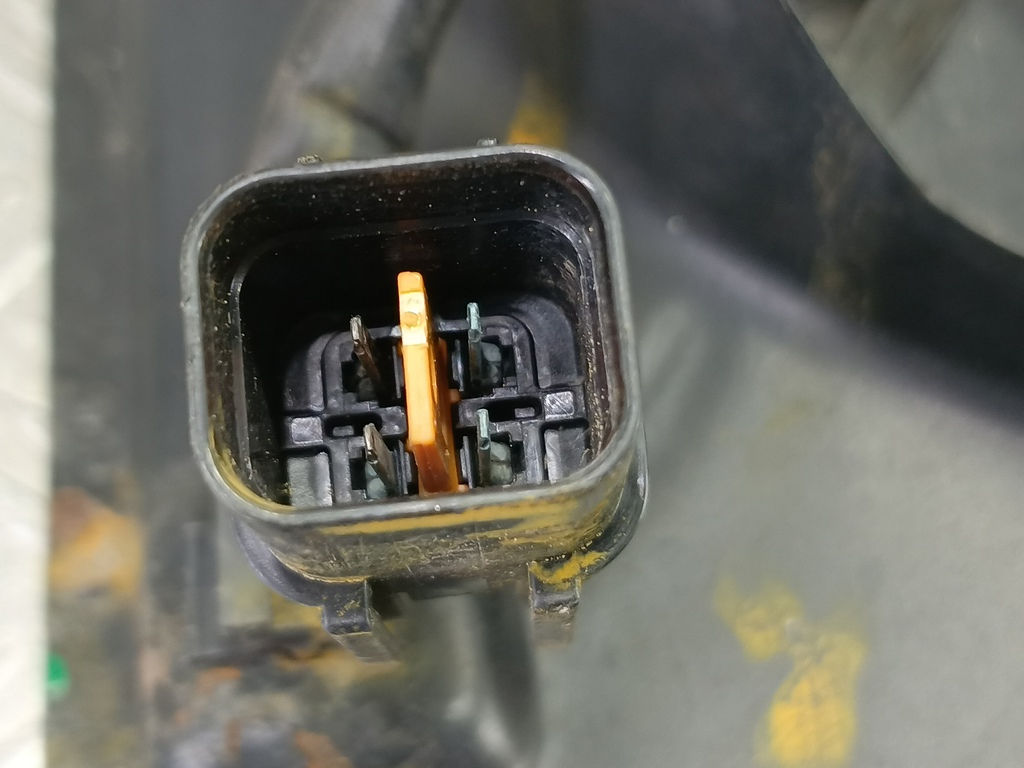 вентилятор кондиционера MITSUBISHI Space Star  MR460785, 860 рублей, Москва