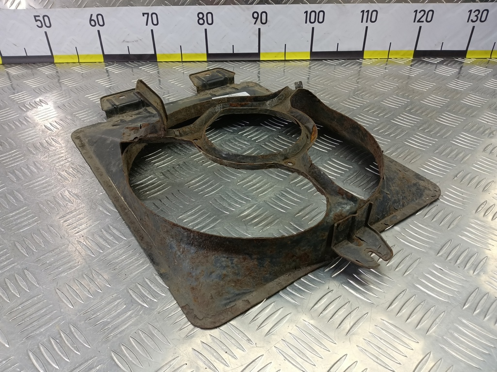 диффузор вентилятора (кожух) MITSUBISHI CARISMA  MR914724, 860 рублей, Москва