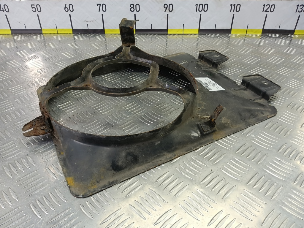 диффузор вентилятора (кожух) MITSUBISHI CARISMA  MR914724, 860 рублей, Москва