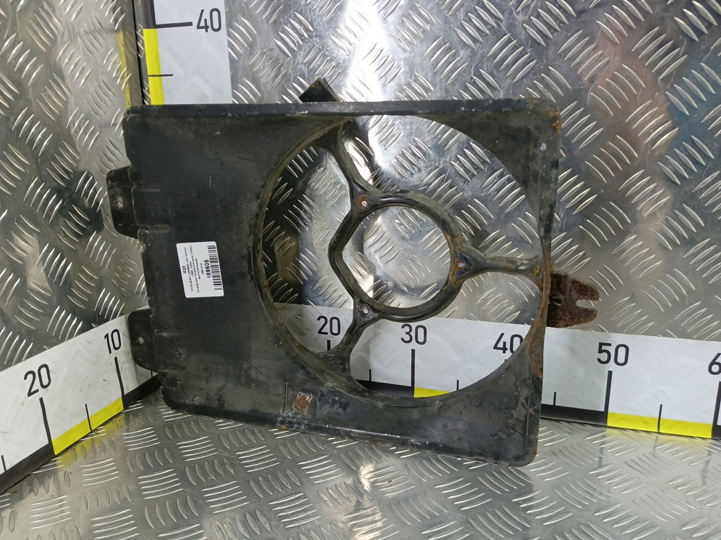 диффузор вентилятора (кожух) MITSUBISHI CARISMA  MR914724, 860 рублей, Москва