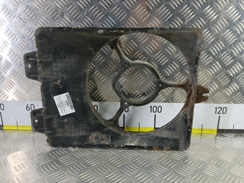 диффузор вентилятора (кожух) MITSUBISHI CARISMA  MR914724, 860 рублей, Москва