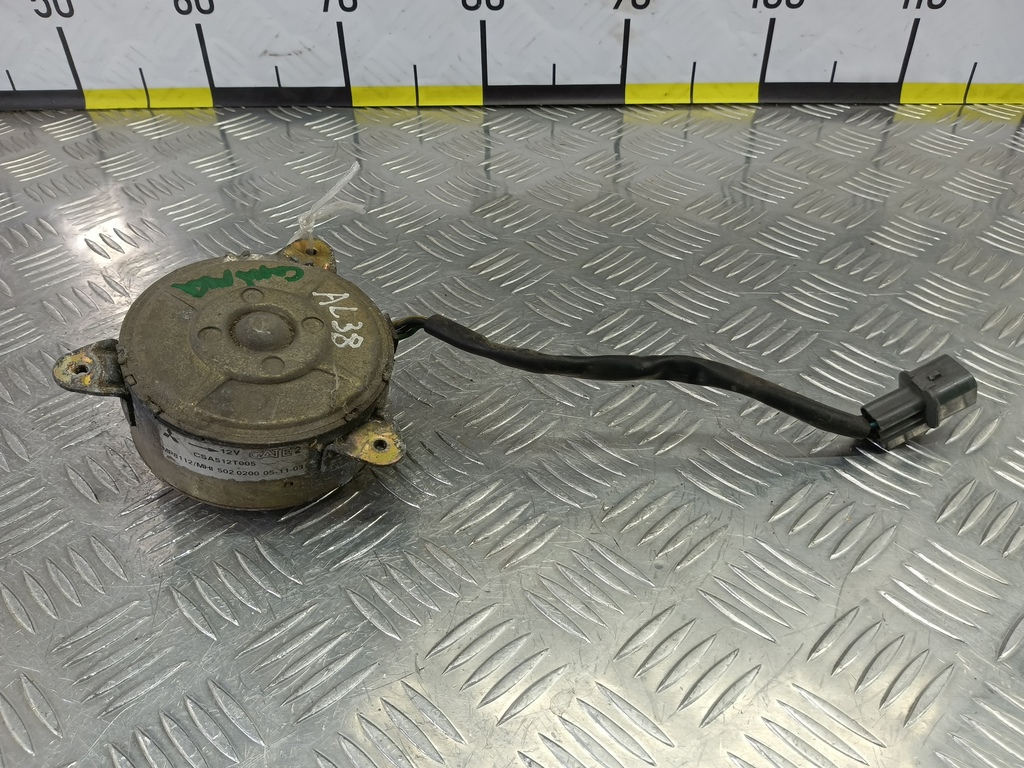 моторчик вентилятора MITSUBISHI CARISMA  MR914730, 980 рублей, Москва