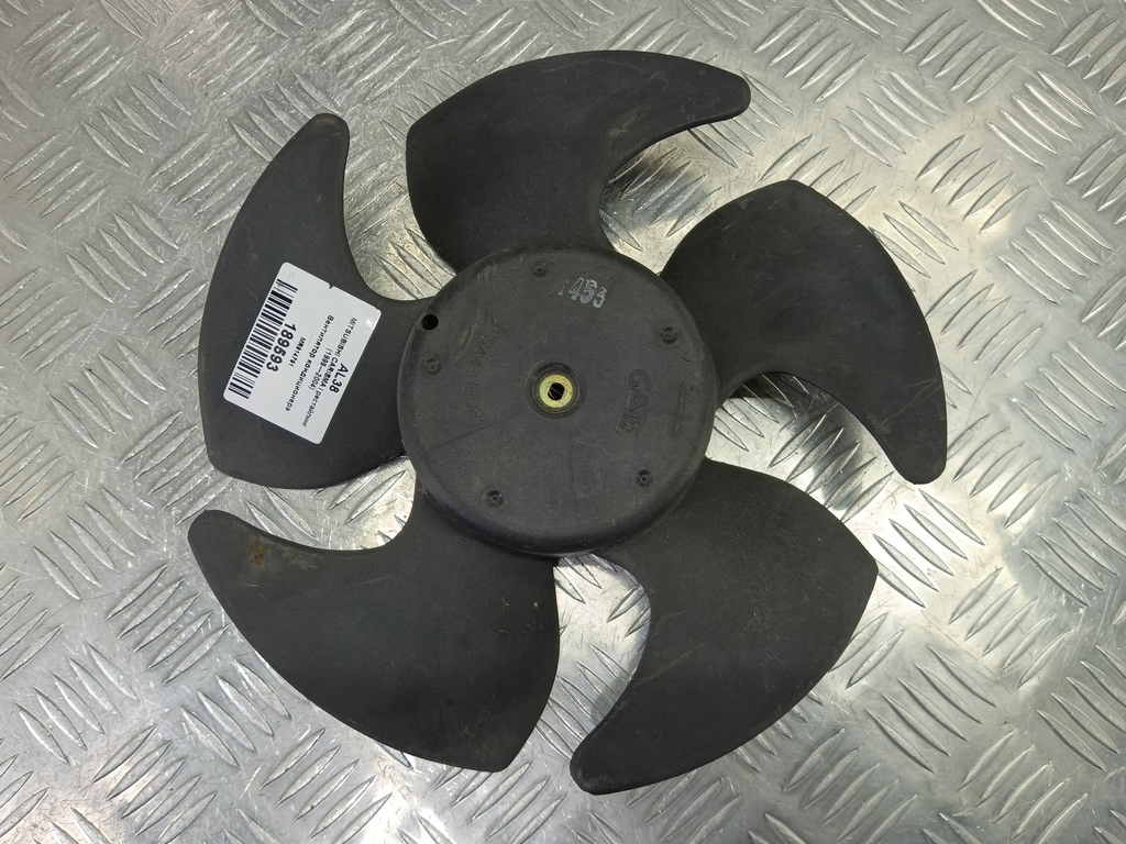 крыльчатка вентилятора MITSUBISHI CARISMA  MR914791, 520 рублей, Москва