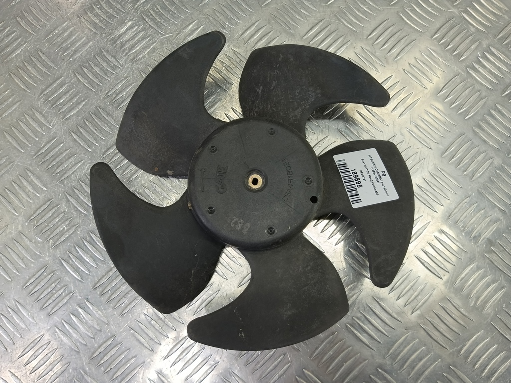 крыльчатка вентилятора MITSUBISHI CARISMA  MR914791, 520 рублей, Москва