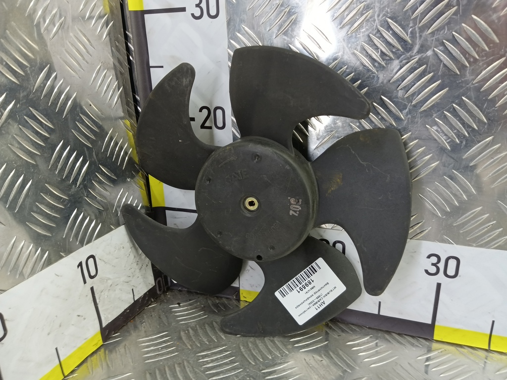 крыльчатка вентилятора MITSUBISHI CARISMA  MR914791, 520 рублей, Москва