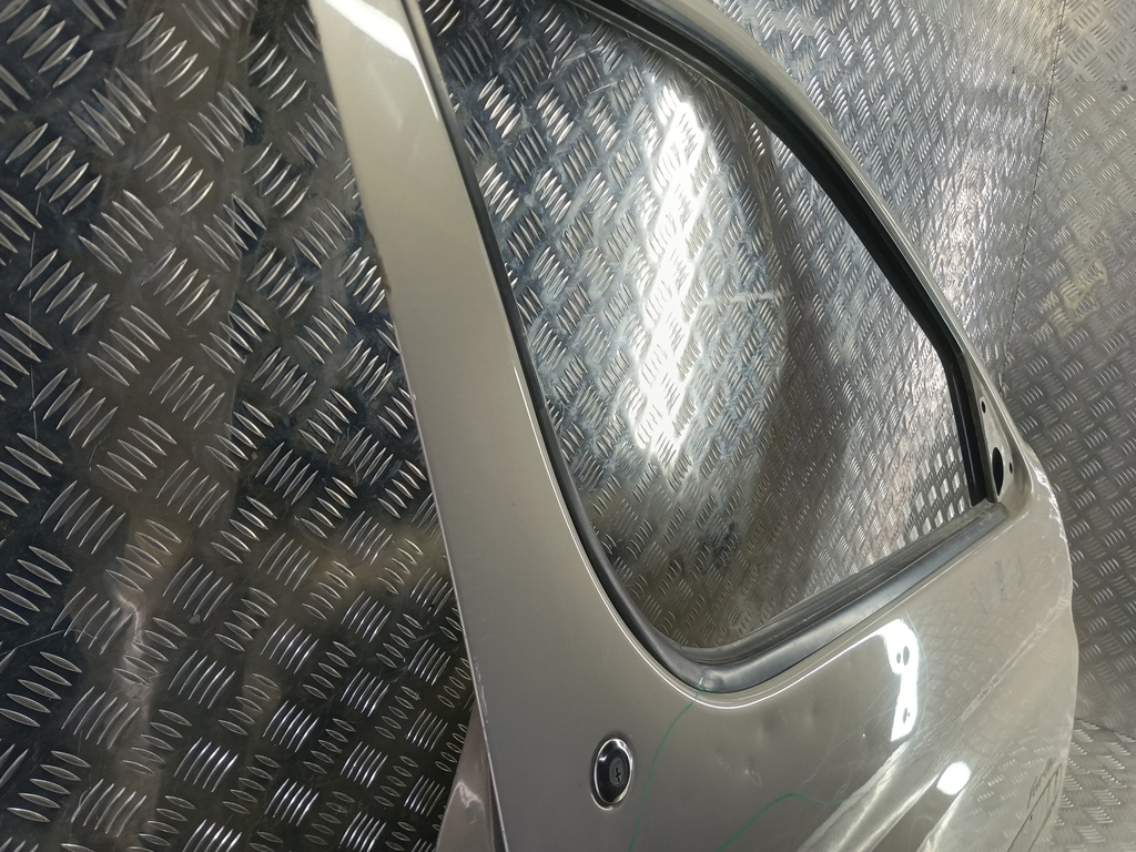 дверь Citroen Berlingo 1.6 MT (109 л.с.) Минивэн 5dBerlingo  I рестайлинг (2002—2012) 9004W3, 5000 рублей, Москва