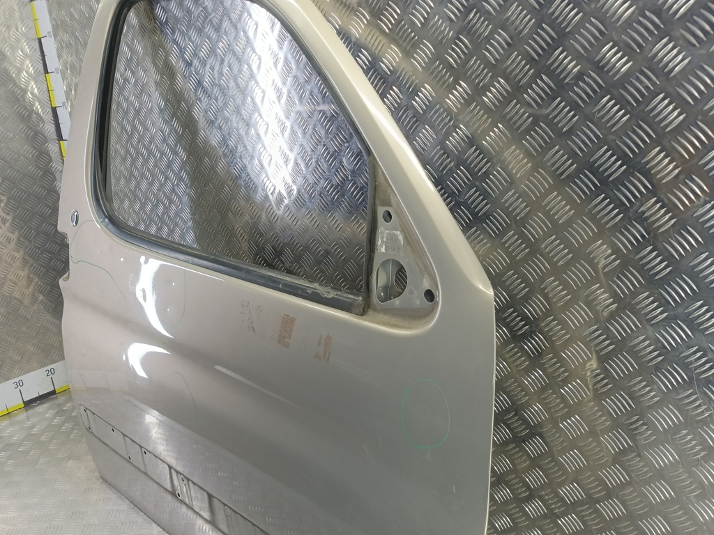 дверь Citroen Berlingo 1.6 MT (109 л.с.) Минивэн 5dBerlingo  I рестайлинг (2002—2012) 9004W3, 5000 рублей, Москва