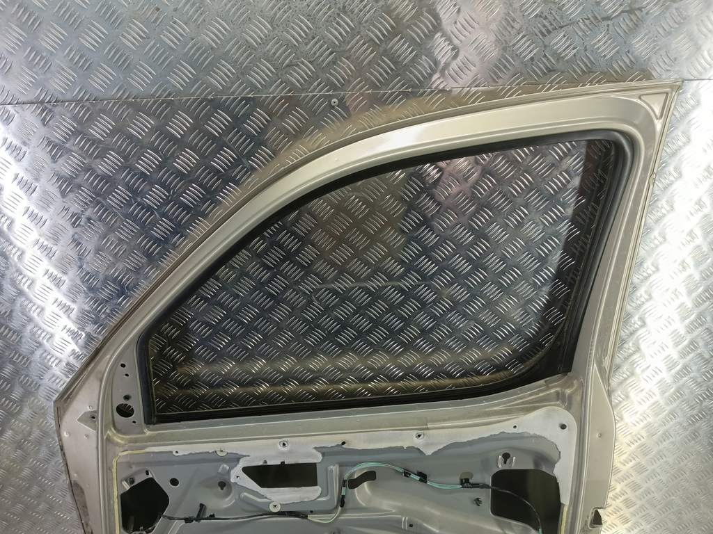 дверь Citroen Berlingo 1.6 MT (109 л.с.) Минивэн 5dBerlingo  I рестайлинг (2002—2012) 9004W3, 5000 рублей, Москва