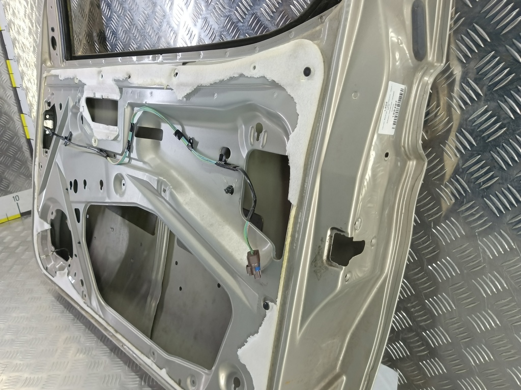 дверь Citroen Berlingo 1.6 MT (109 л.с.) Минивэн 5dBerlingo  I рестайлинг (2002—2012) 9004W3, 5000 рублей, Москва