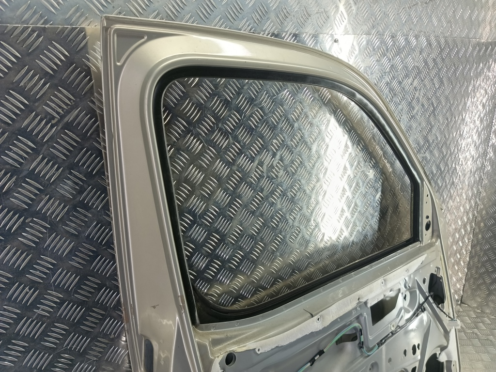 дверь Citroen Berlingo 1.6 MT (109 л.с.) Минивэн 5dBerlingo  I рестайлинг (2002—2012) 9002V0, 4430 рублей, Москва