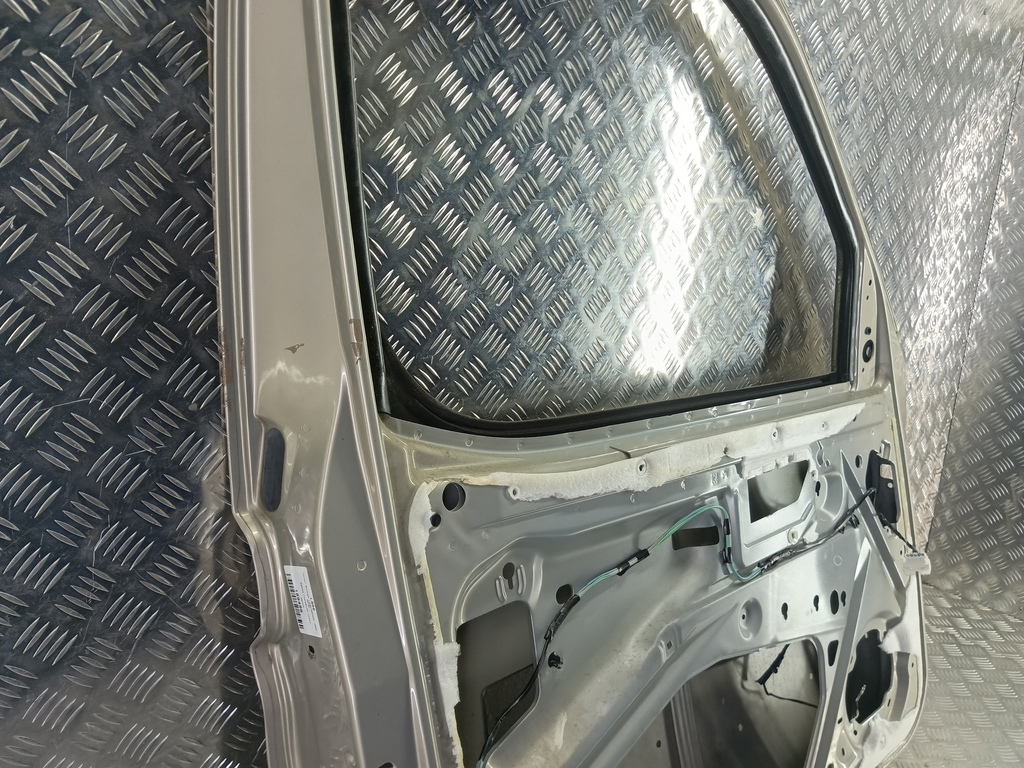 дверь Citroen Berlingo 1.6 MT (109 л.с.) Минивэн 5dBerlingo  I рестайлинг (2002—2012) 9002V0, 4430 рублей, Москва