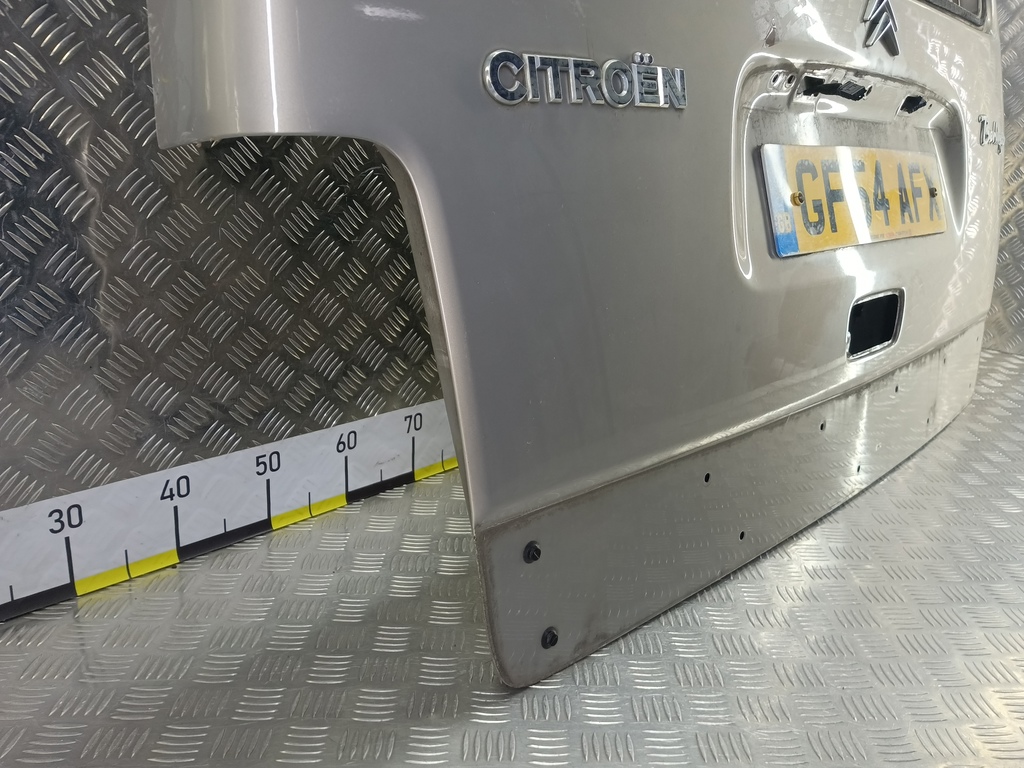 крышка багажника Citroen Berlingo 1.6 MT (109 л.с.) Минивэн 5dBerlingo  I рестайлинг (2002—2012) 8701W9, 9600 рублей, Москва