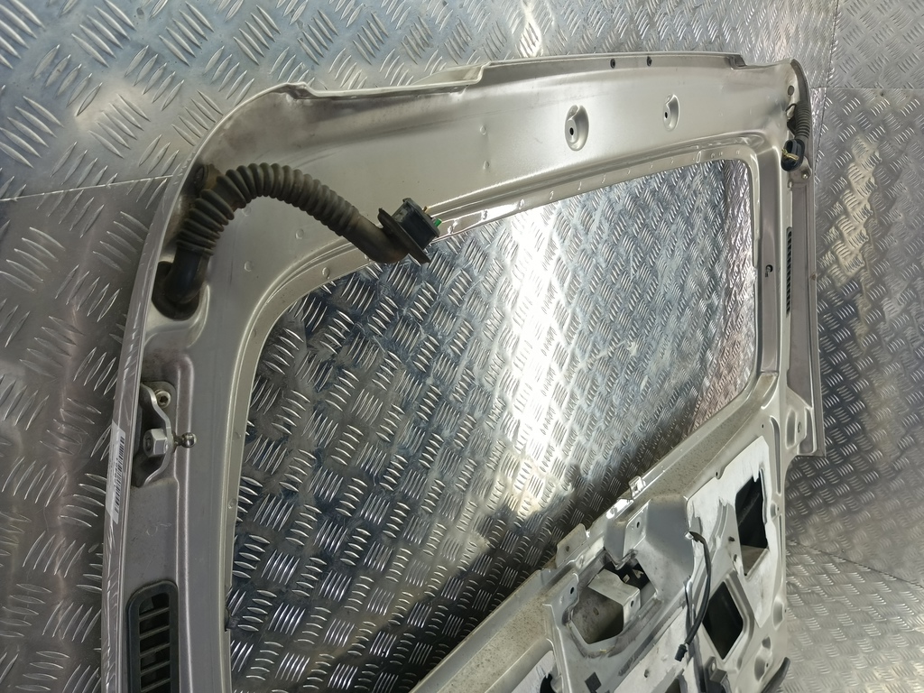 крышка багажника Citroen Berlingo 1.6 MT (109 л.с.) Минивэн 5dBerlingo  I рестайлинг (2002—2012) 8701W9, 9600 рублей, Москва