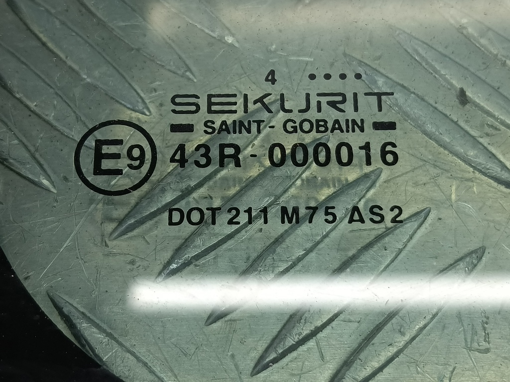 стекло двери сдвижной Citroen Berlingo 1.6 MT (109 л.с.) Минивэн 5dBerlingo  I рестайлинг (2002—2012) 8569W4, 1210 рублей, Москва