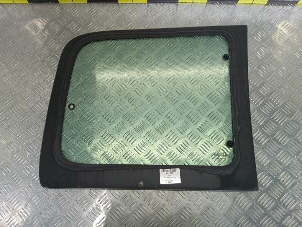 стекло кузовное Citroen Berlingo 1.6 MT (109 л.с.) Минивэн 5dBerlingo  I рестайлинг (2002—2012) 8569W5, 3279 рублей, Москва