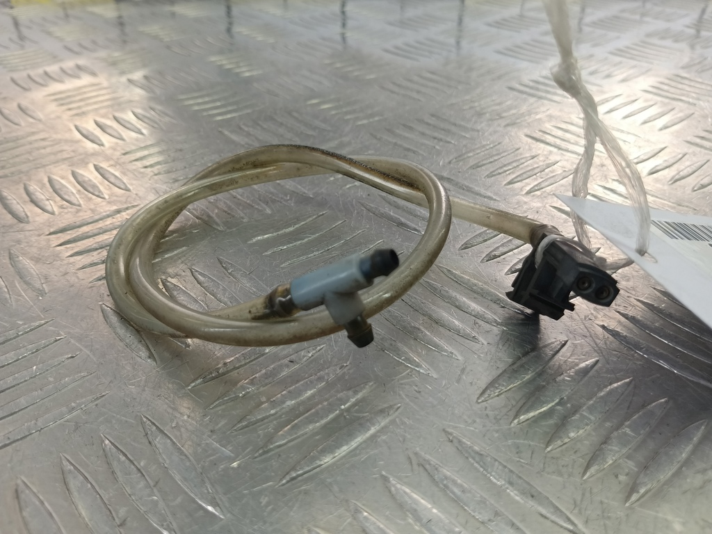 форсунка омывателя Citroen Berlingo 1.6 MT (109 л.с.) Минивэн 5dBerlingo  I рестайлинг (2002—2012) 6438A0, 630 рублей, Москва