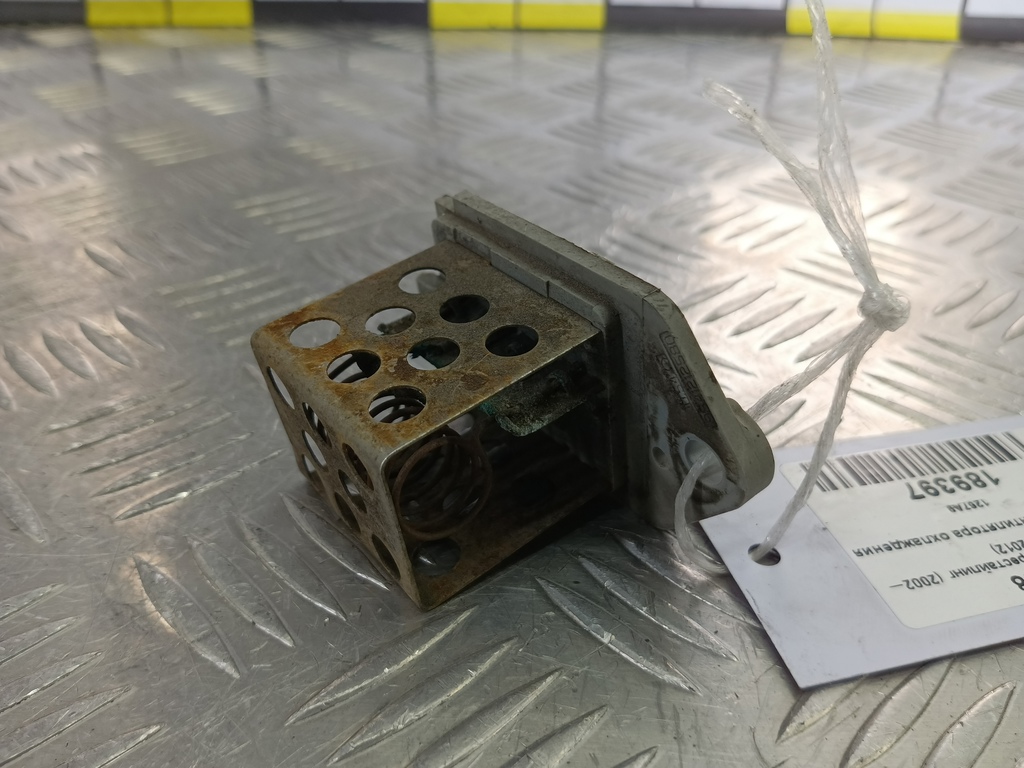 резистор вентилятора охлаждения Citroen Berlingo 1.6 MT (109 л.с.) Минивэн 5dBerlingo  I рестайлинг (2002—2012) 1267A9, 1210 рублей, Москва