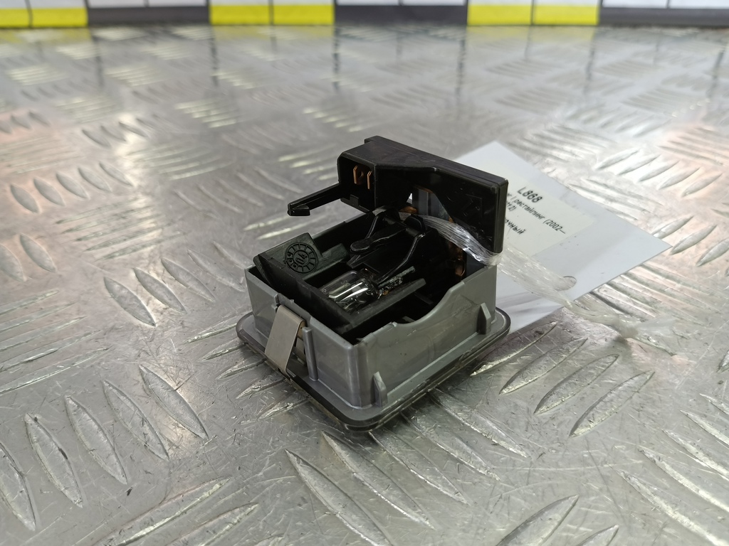 плафон потолочный Citroen Berlingo 1.6 MT (109 л.с.) Минивэн 5dBerlingo  I рестайлинг (2002—2012) 6362J7, 630 рублей, Москва